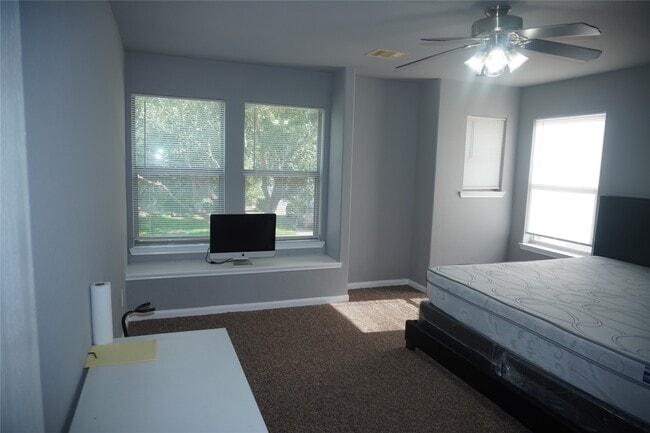 Building Photo - 2663 Skyview Grove Ct
