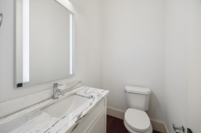 Building Photo - 2509 Dorrington St