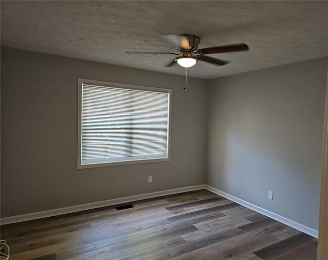 Building Photo - 2392 Shire Ct