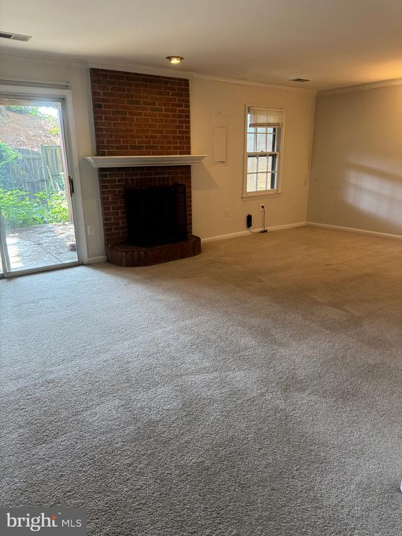 Building Photo - 2872 Sutton Oaks Ln