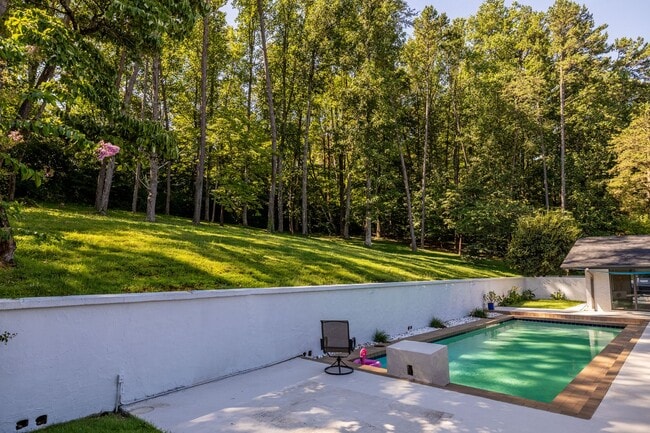 Building Photo - 10030 Tan Rara Dr