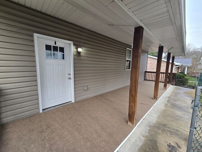 Building Photo - mad5878