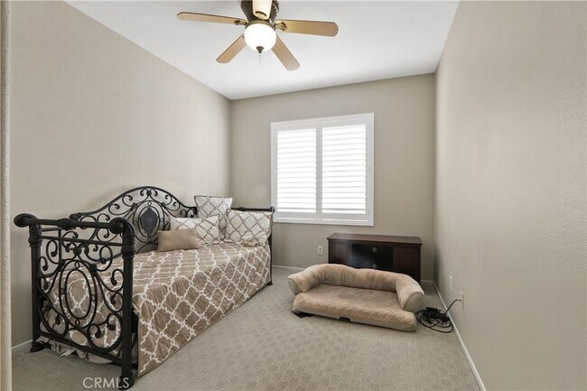 Building Photo - 13713 Turf Paradise St