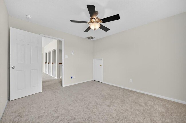 Building Photo - 15411 Redbud Dale Ct