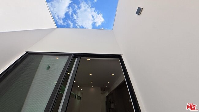 Building Photo - 5119 Colfax Ave