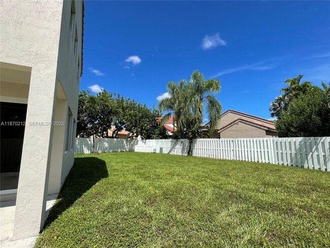 Building Photo - 784 Chimney Rock Rd