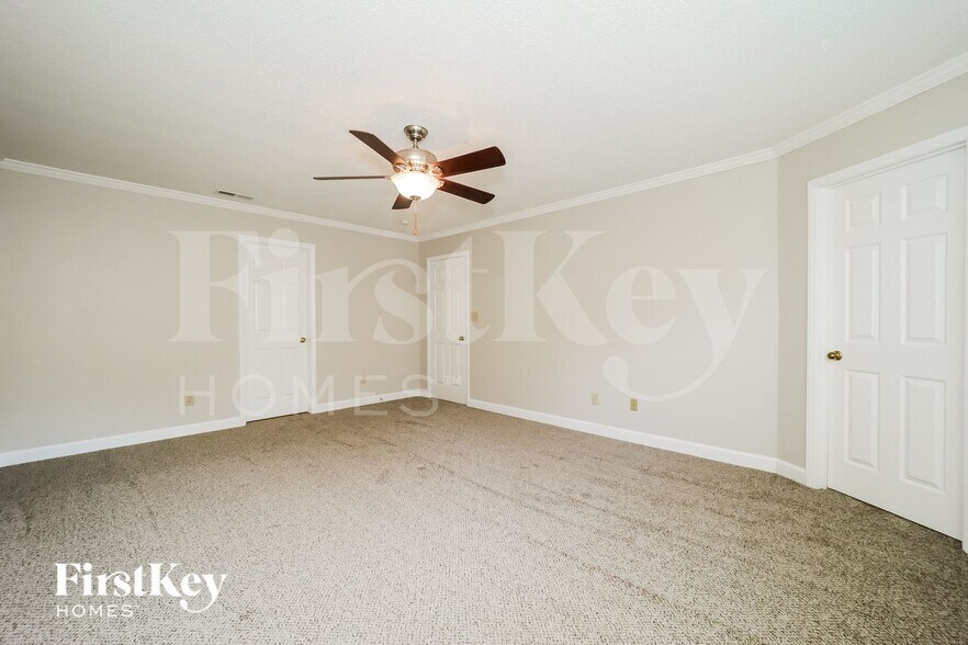 Building Photo - 3125 Glenshire Dr