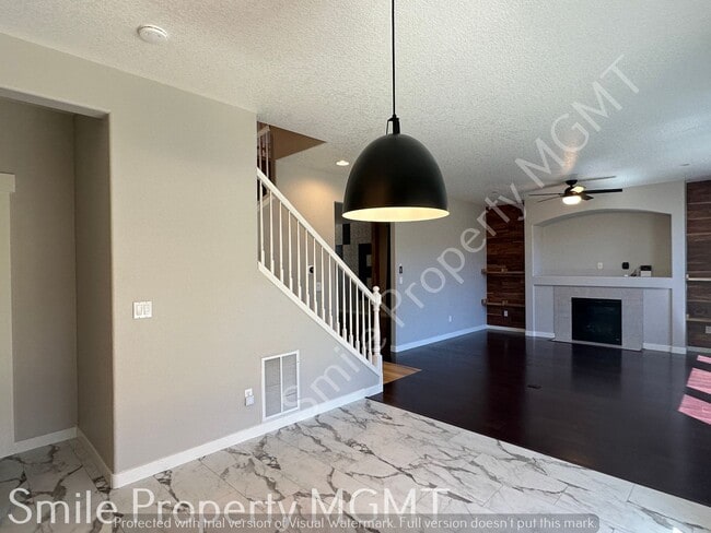 Building Photo - 4524 SE Oakhurst St