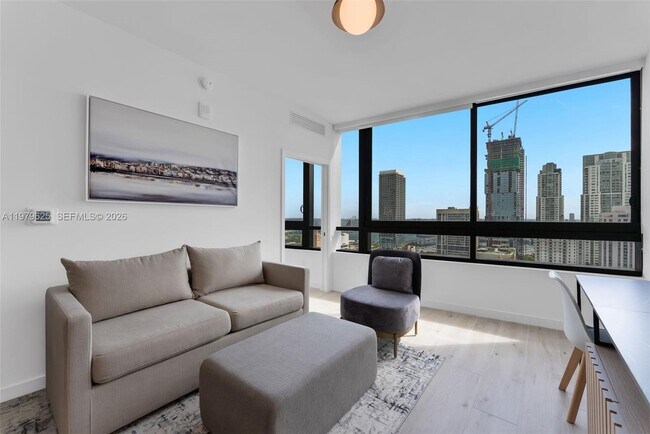 Building Photo - 225 N Miami Ave