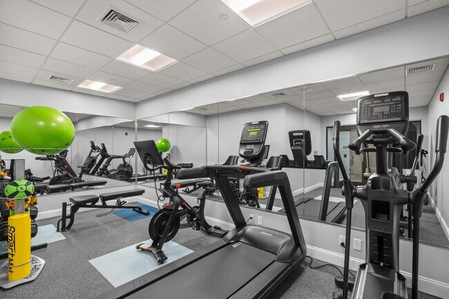 Building Photo - 99 Foundry Pl