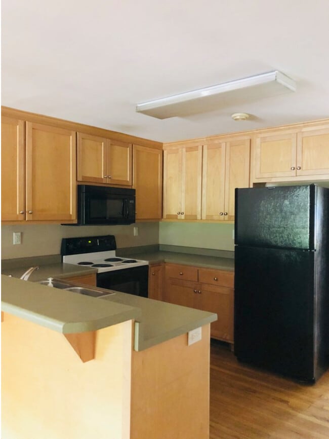 Building Photo - 2136 S. Lumpkin