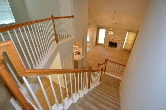 Building Photo - 15307 Amesbury Ln