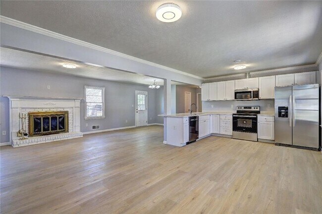 Building Photo - 469 Dogwood Dr NW