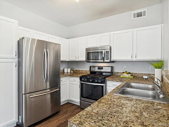 Building Photo - 9954 E Carolina Cir