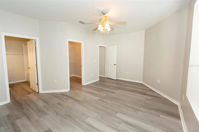 Building Photo - 4712 NW 80th Rd