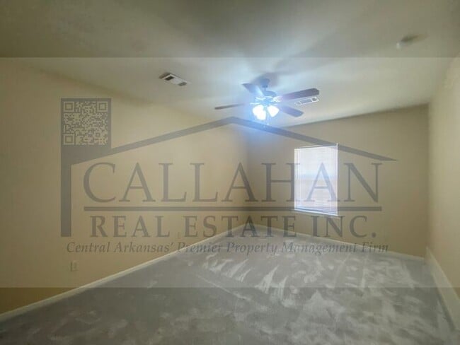 Building Photo - Jacksonville 4 Bedroom Home