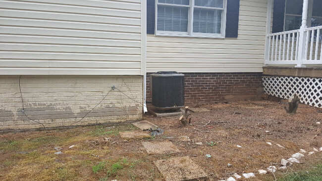 Building Photo - 00000 Folly Ln