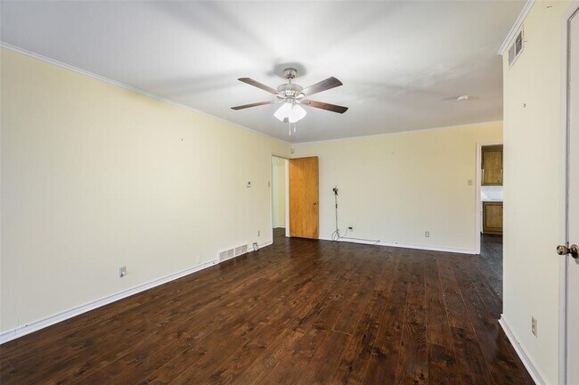 Building Photo - 2726 Crest Ridge Dr