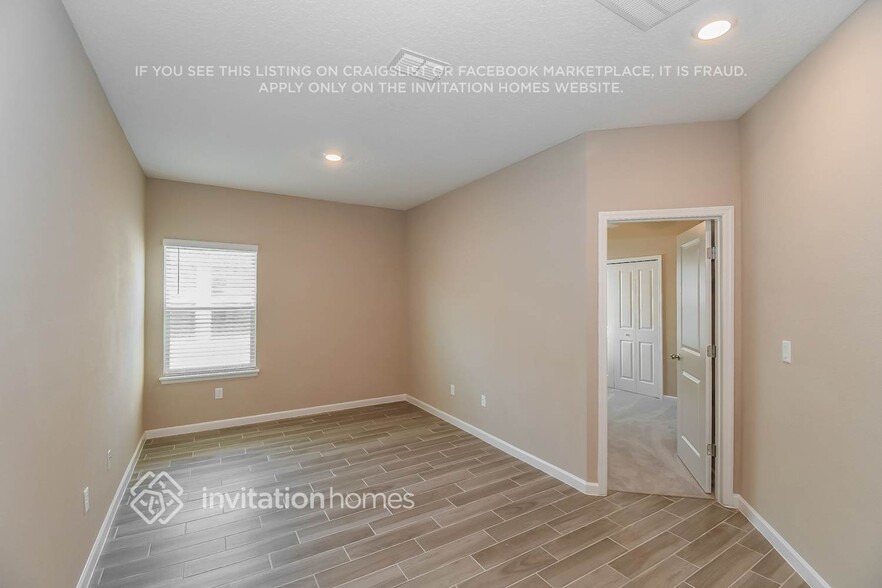 Building Photo - 9883 Lemon Balm Wy