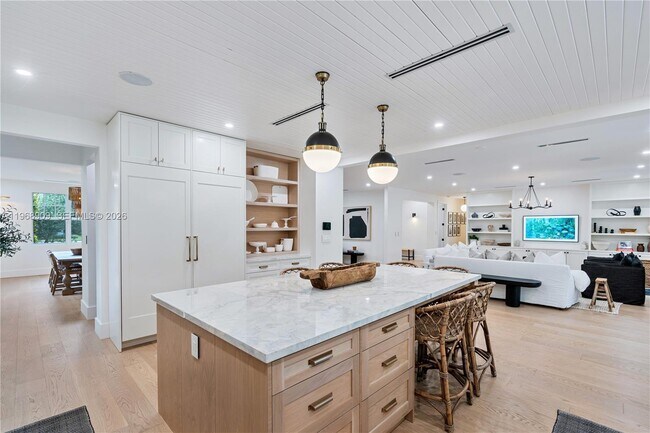 Building Photo - 9301 SW 93rd Ave