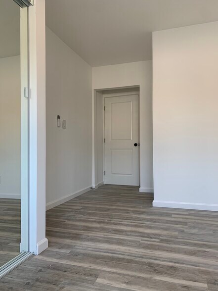 Building Photo - 440 W Imperial Ave