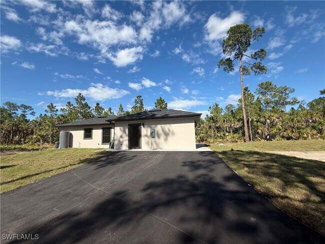 Building Photo - 4141 Everglades Blvd S