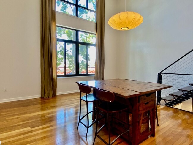 Building Photo - Modern Plant 51 Condo with Downtown Views | Secure Access | GE Café Appliances | Dogs Welcome