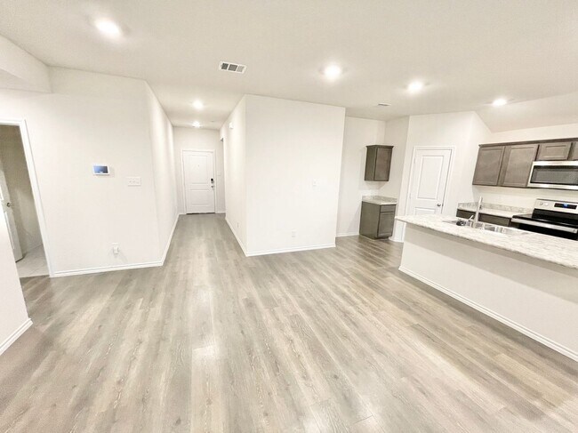 Building Photo - 1125 Silver Maple Ln