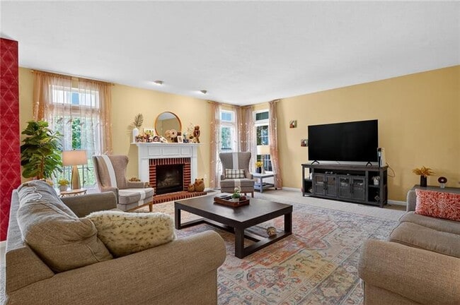 Building Photo - 1403 N Shevlin Ct