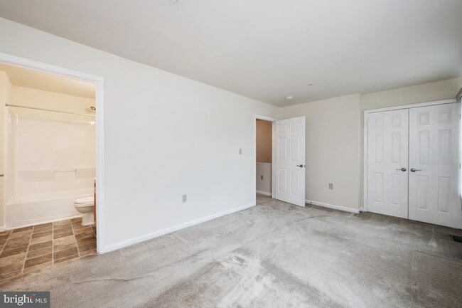 Building Photo - 4429 Blue Heron Way