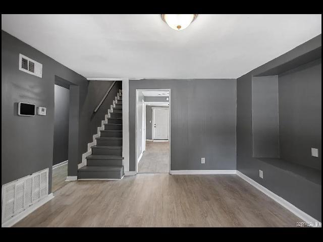 Building Photo - 4322 W 28th St