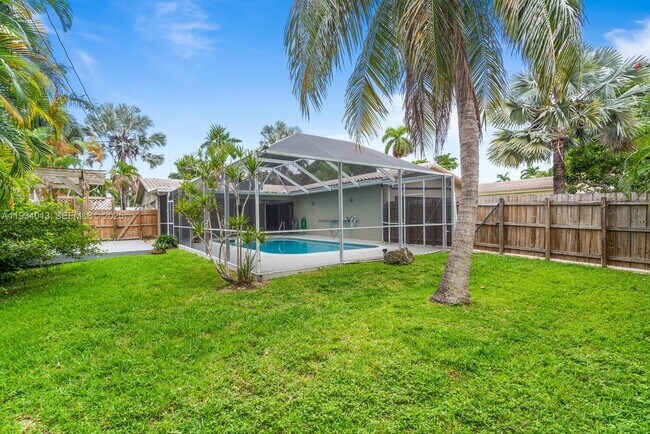 Building Photo - 1047 Buchanan St