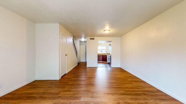 Building Photo - 562 Santa Alicia Dr