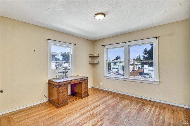 Building Photo - 1467 Ohio St