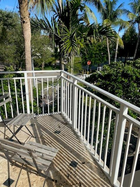 Building Photo - 16590 NE 26th Ave