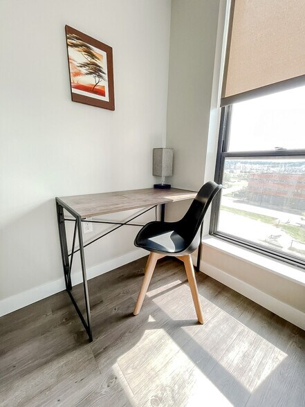 Building Photo - 1400 Walnut St