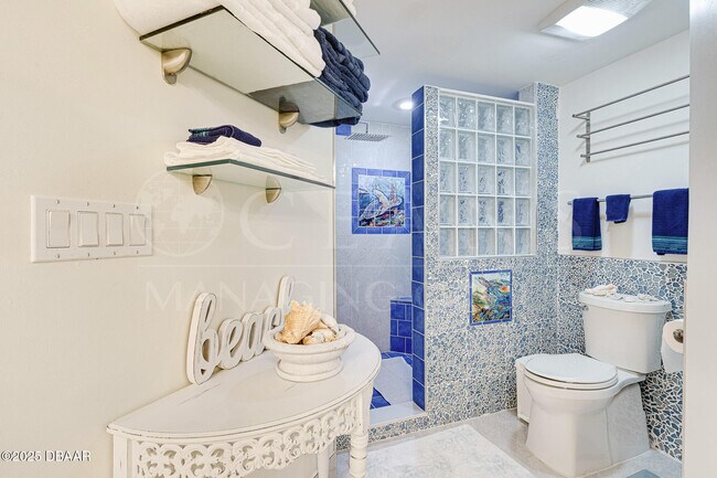 Building Photo - 4650 Links Village Dr