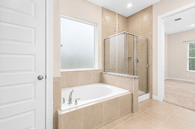 Building Photo - 22503 Miramar Bend Dr