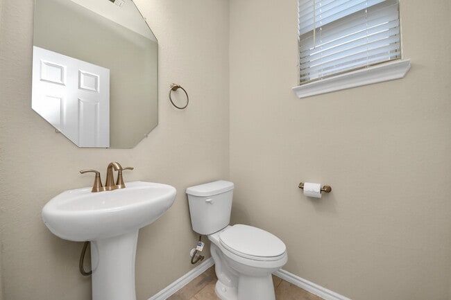 Building Photo - 3111 Dakota Falls Dr