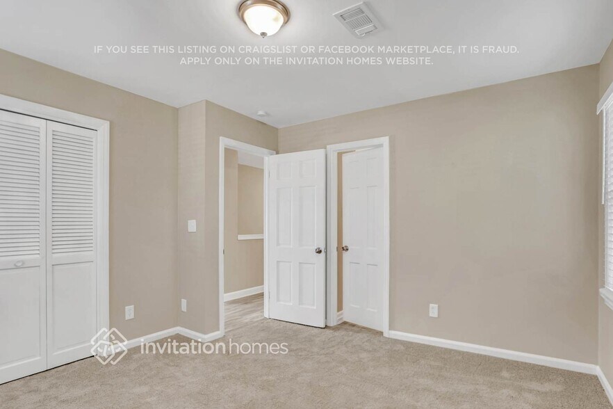 Building Photo - 4252 Hambrick Way
