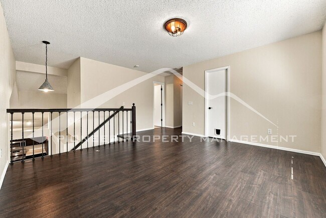 Building Photo - 9603 Laredo St