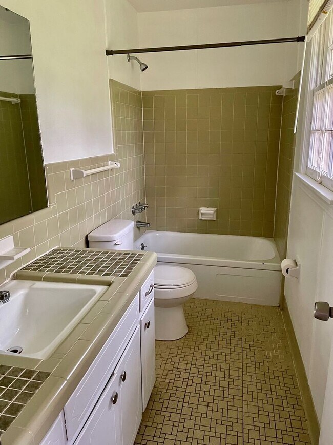 Building Photo - 3 Bed, 2 Bath Home in Prattville!