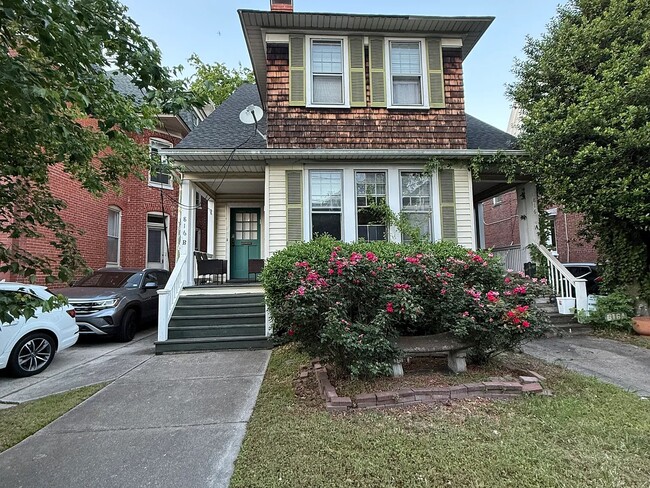 Building Photo - 816 Westover Ave