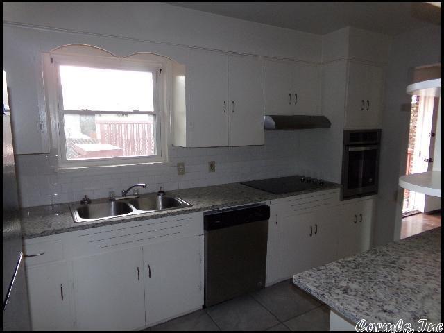 Building Photo - 6500 Marguerite Ln