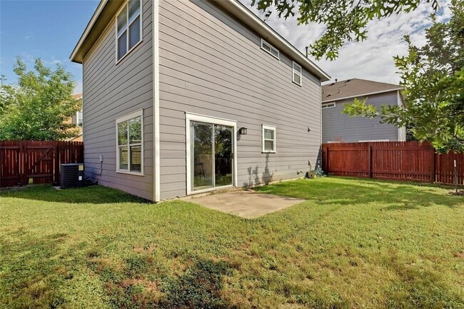 Building Photo - 6011 Fairway St