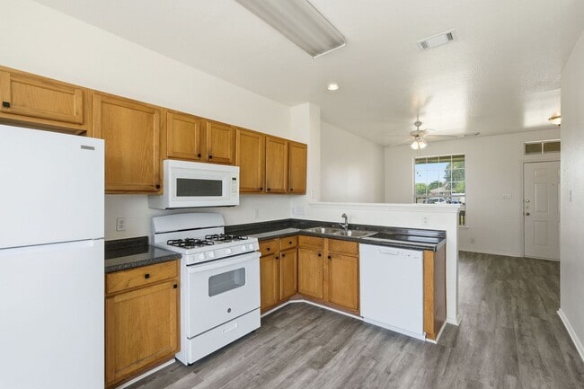 Building Photo - 2849 Southampton Way