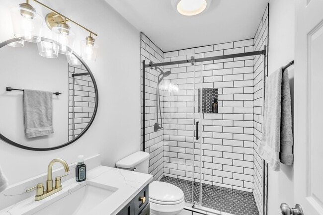 Building Photo - 2301 18th Avenue N