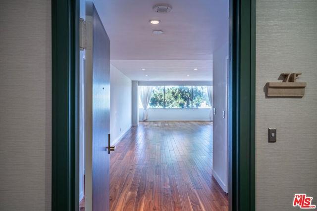 Building Photo - 865 Comstock Ave