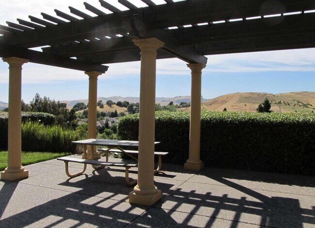 Gazebo with Barbecue access - 745 Watson Canyon Ct