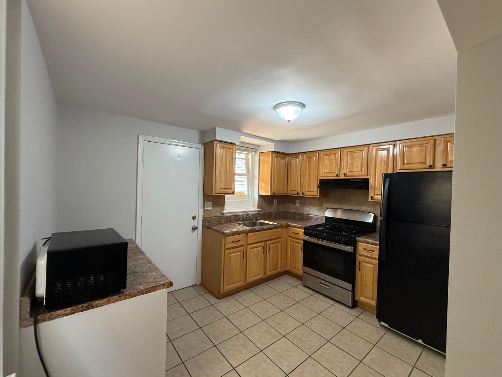 Building Photo - 2668 Braddock St